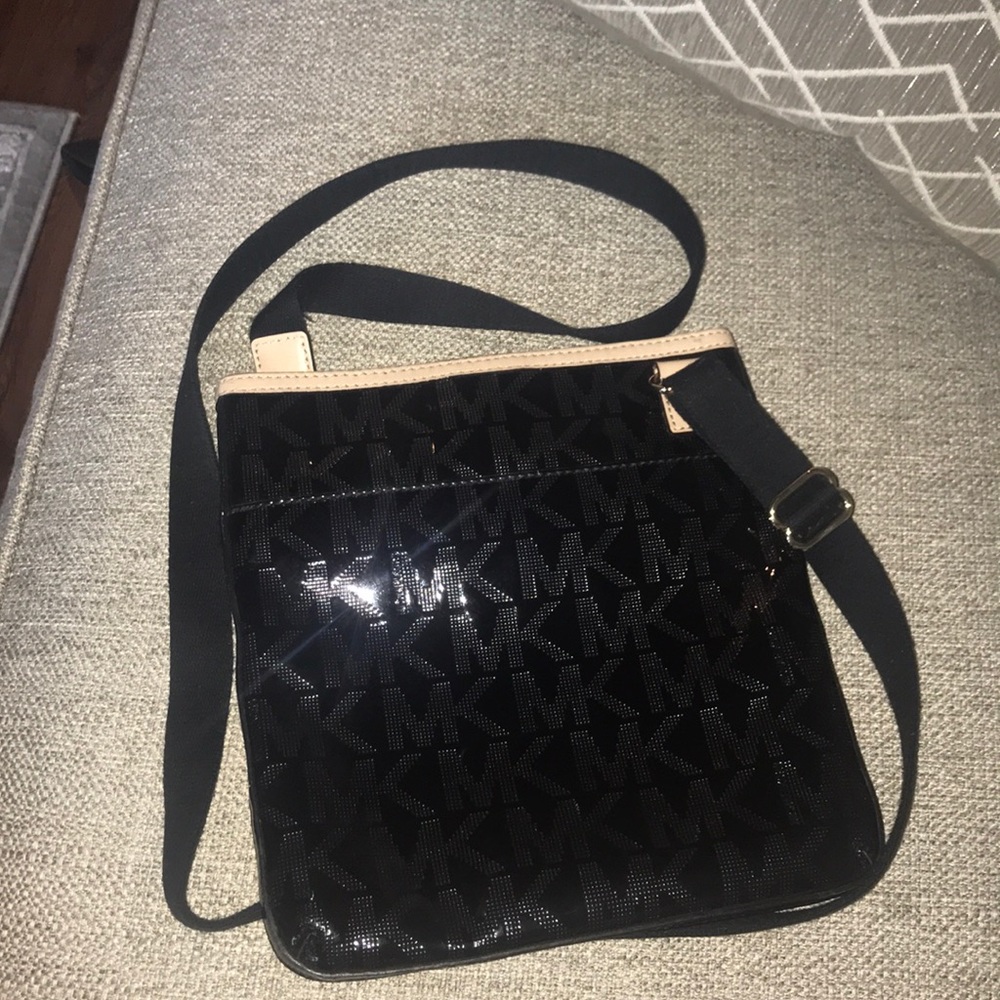 MICHAEL KORS crossbody